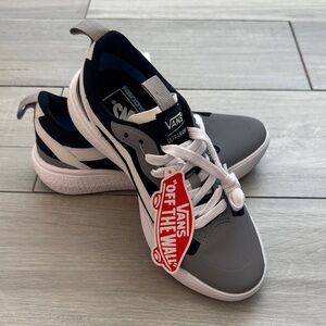 VANS Ultrarange Black and Gray Sneakers